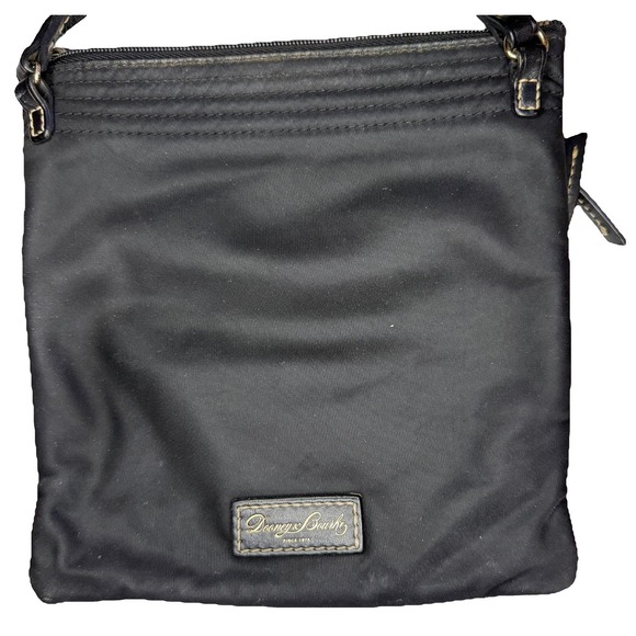 DOONEY & BOURKE Crossbody Black Nylon North South Triple Zip Bag Purse - Picture 6 of 12